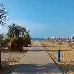 Sirio Via Pesci 6,8,14 דירה *